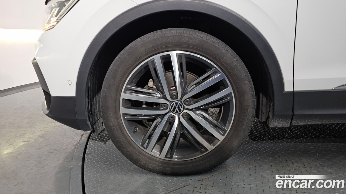 Volkswagen Tiguan 2.0 TDI Prestige, 2023