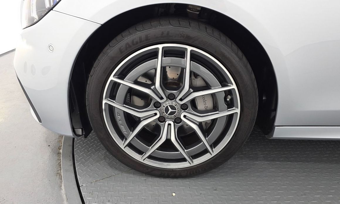 Mercedes-Benz E-Class E220d 4MATIC AMG Line, 2022