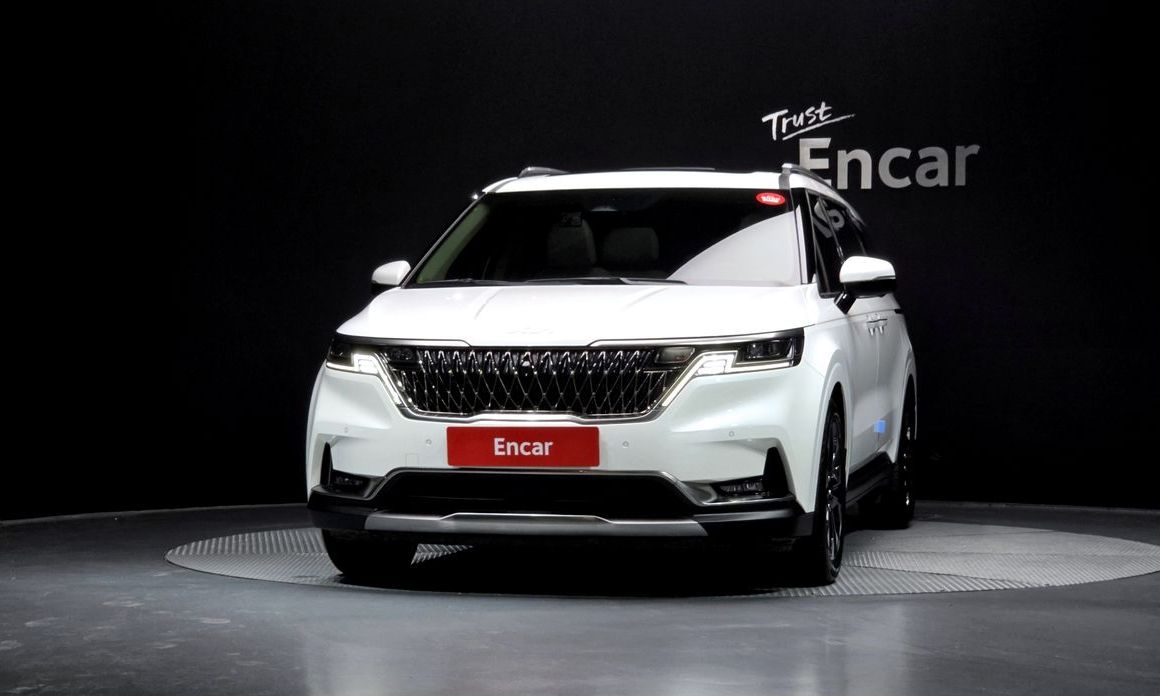 Kia Carnival 7-Seater Signature, 2023