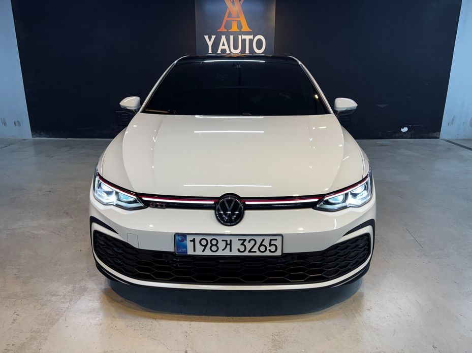 Volkswagen Golf 2.0 GTI, 2024