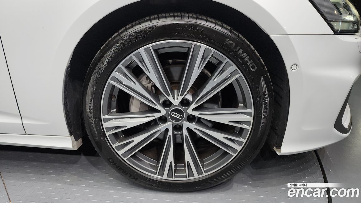 Audi A6 45 TFSI Quattro Premium, 2023