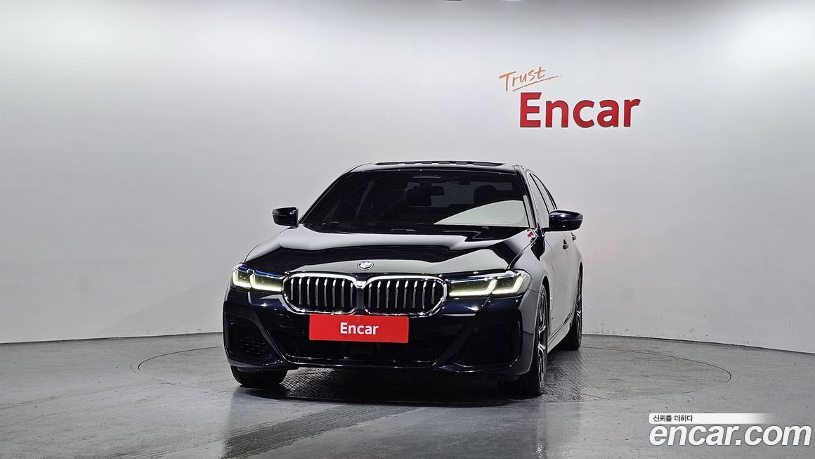 BMW 5-Series 530i xDrive M Sport Package, 2023