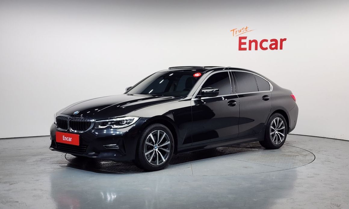 BMW 3-Series 320i, 2022