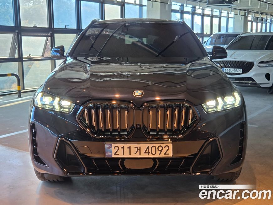 BMW X6 xDrive40i M Sport, 2025