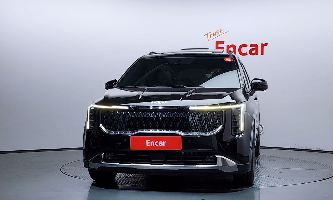 Kia Carnival 9-Seater Signature, 2025
