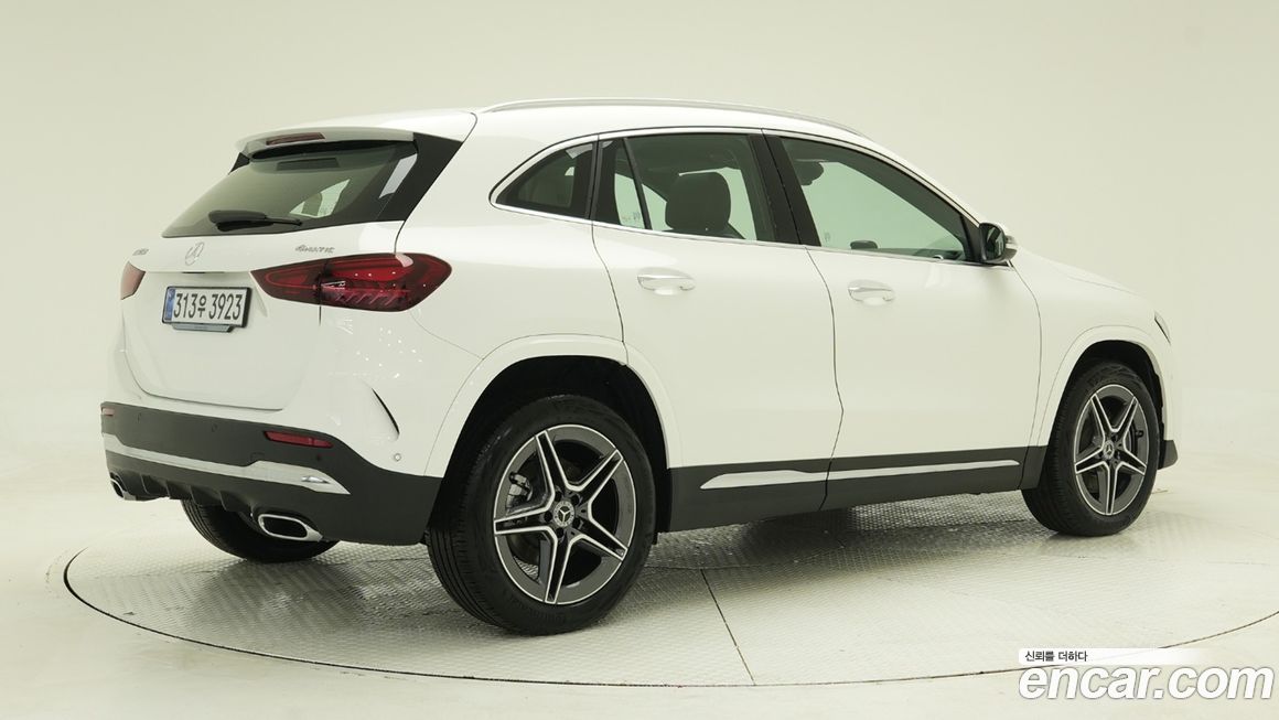 Mercedes-Benz GLA-Class GLA250 4MATIC, 2026