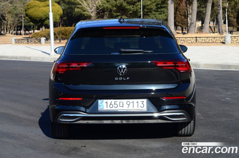 Volkswagen Golf 2.0 TDI Prestige, 2024