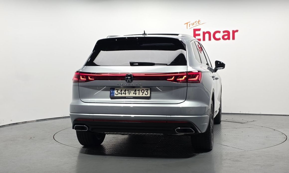 Volkswagen Touareg 3.0 TDI Prestige, 2024