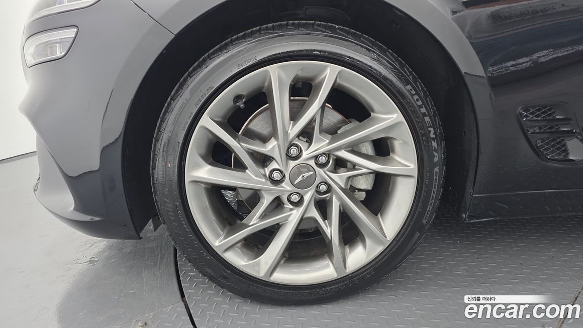 Genesis G70 Gasoline 2.0T 4WD, 2022