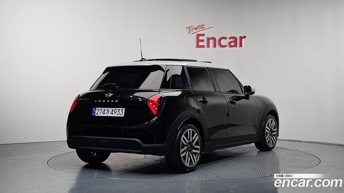 Mini Cooper 5Door Classic, 2025