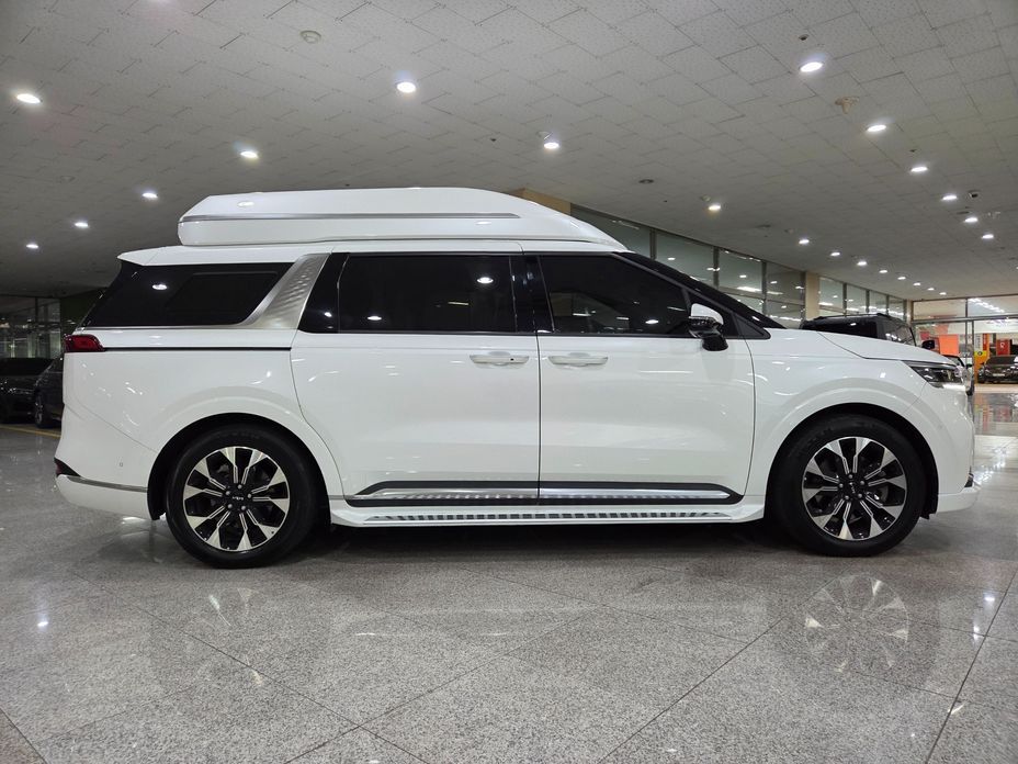 Kia Carnival 7-Seater Hi-Limousine, 2022
