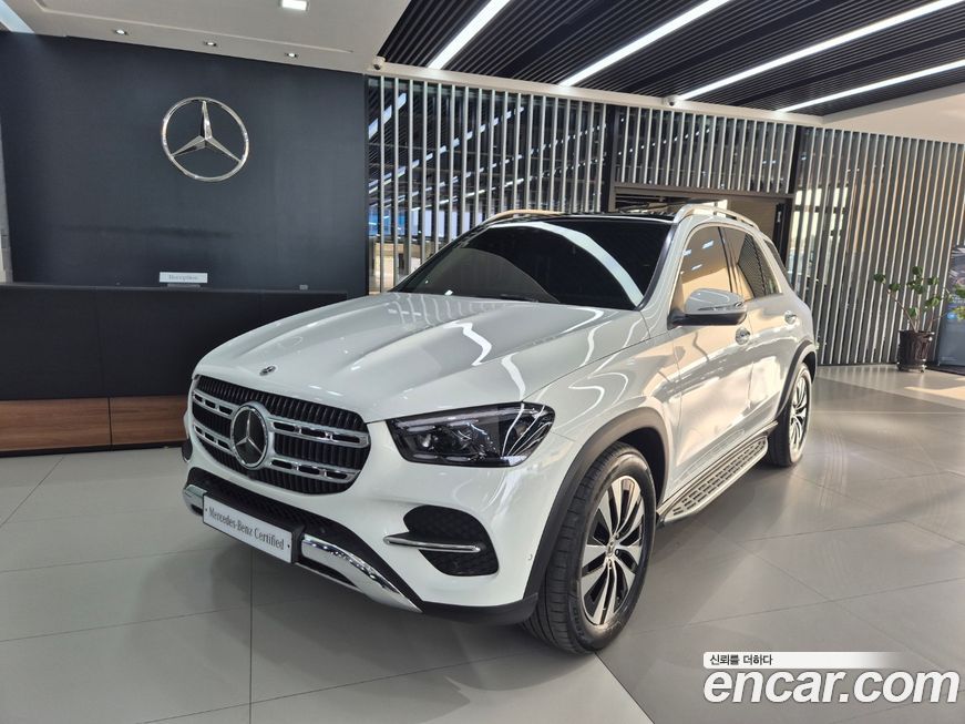 Mercedes-Benz GLE-Class GLE300d 4MATIC, 2025