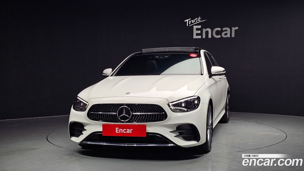 Mercedes-Benz E-Class E350 4MATIC AMG Line, 2022