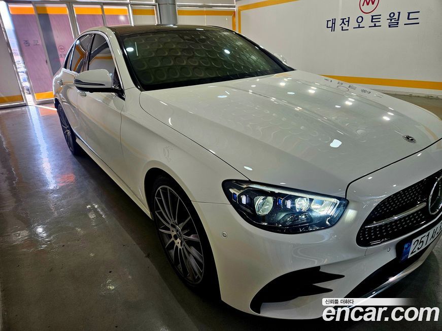 Mercedes-Benz E-Class E350 4MATIC AMG Line, 2022