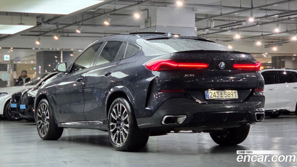 BMW X6 xDrive40i M Sport, 2025