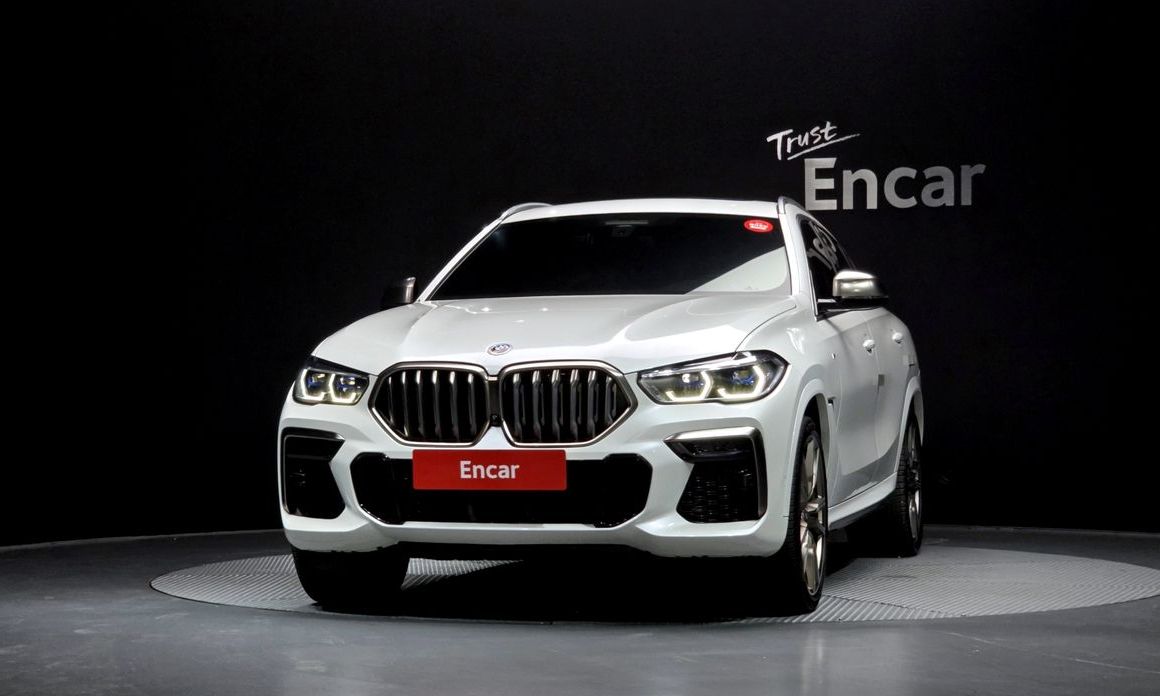 BMW X6 M50i, 2023