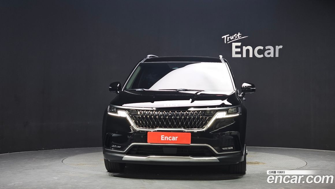 Kia Carnival 9-Seater Signature, 2023