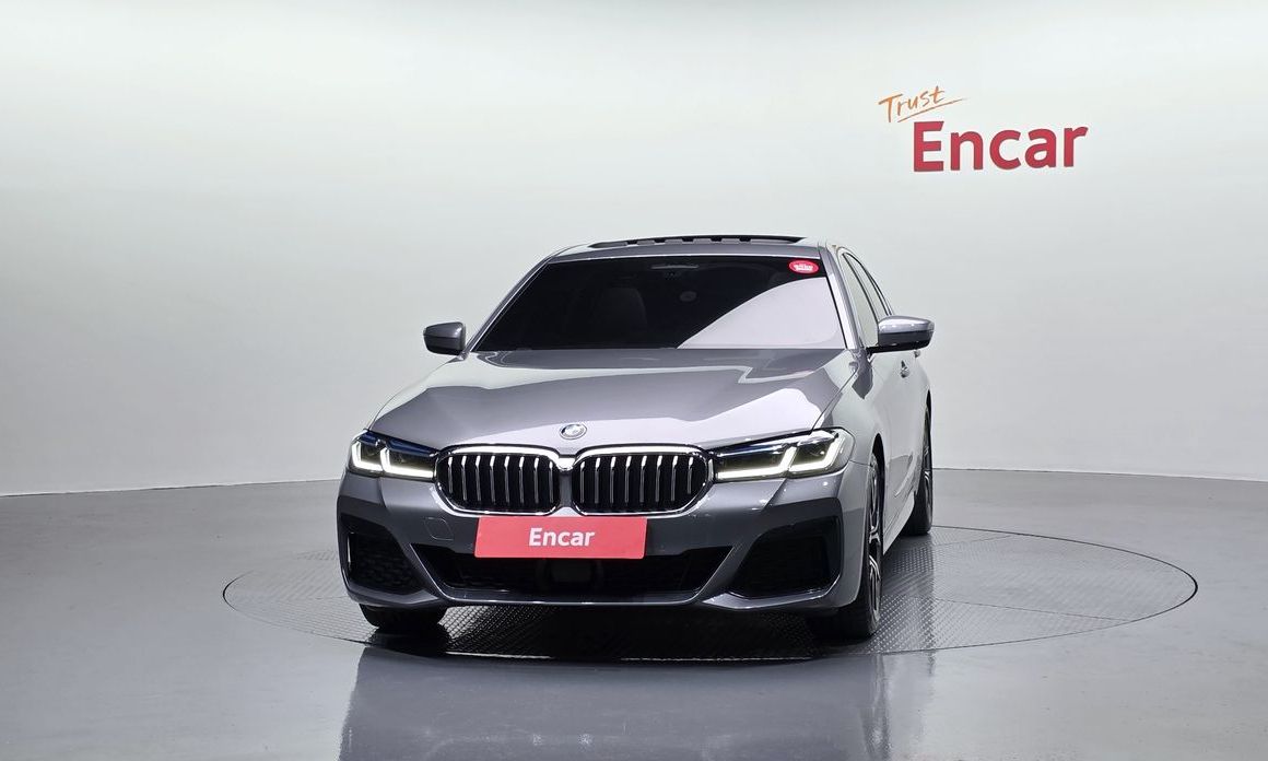 BMW 5-Series 530i M Sport Package, 2023