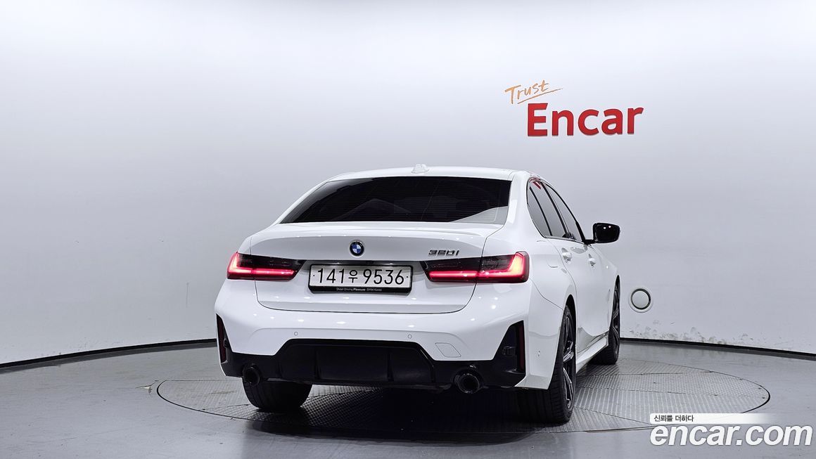 BMW 3-Series 320i M Sport, 2023