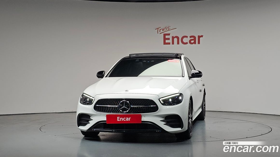 Mercedes-Benz E-Class E350 4MATIC AMG Line, 2023