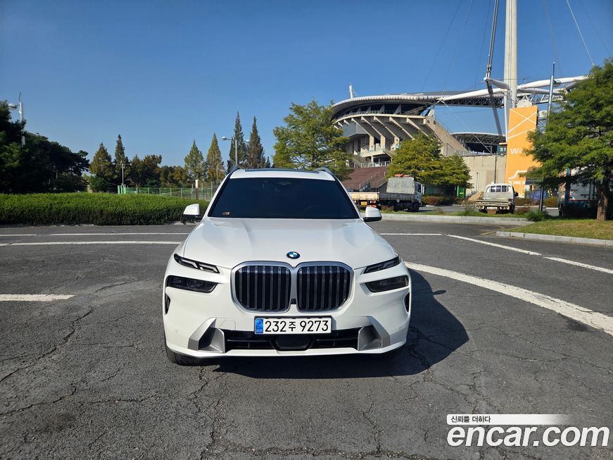 BMW X7 xDrive 40i Design Pure Excellence 7-Seater, 2025