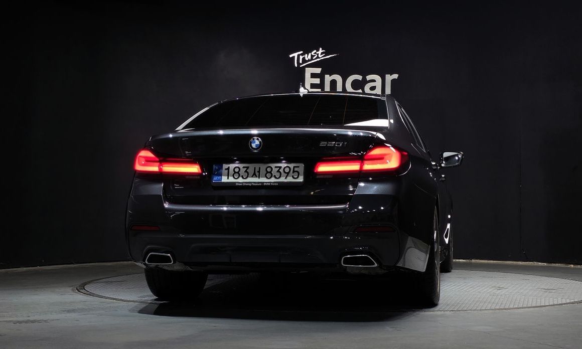 BMW 5-Series 520i M Sport, 2022