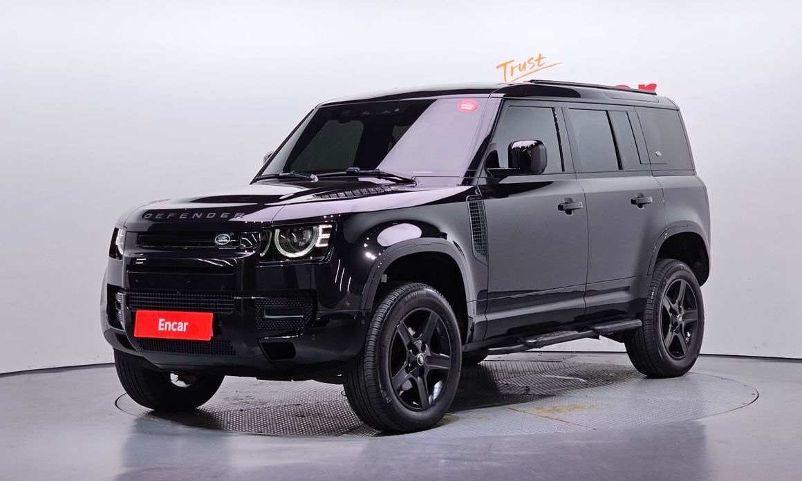 Land Rover Defender 110 P300 X-Dynamic SE, 2024