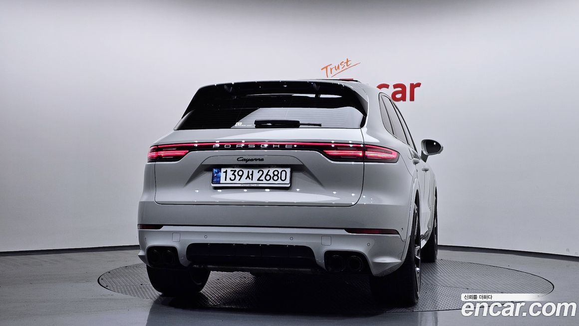 Porsche Cayenne 3.0 PLATINUM EDITION, 2023