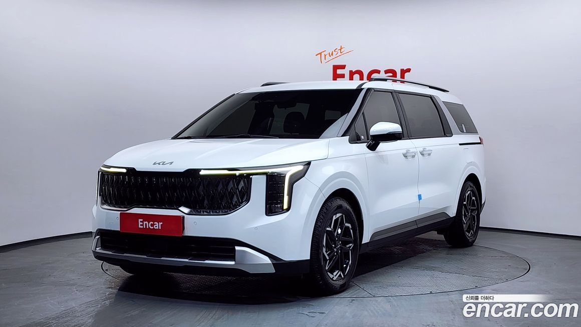 Kia Carnival 9-Seater Prestige, 2024