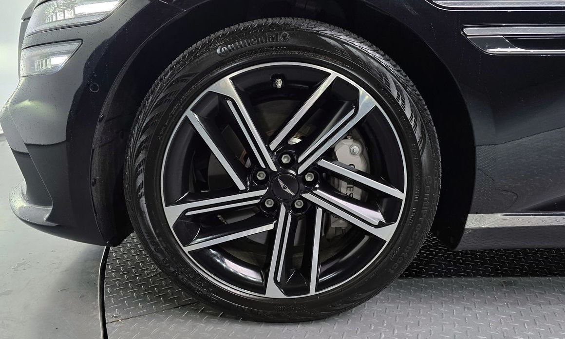 Genesis G80 Gasoline 2.5 Turbo AWD, 2025