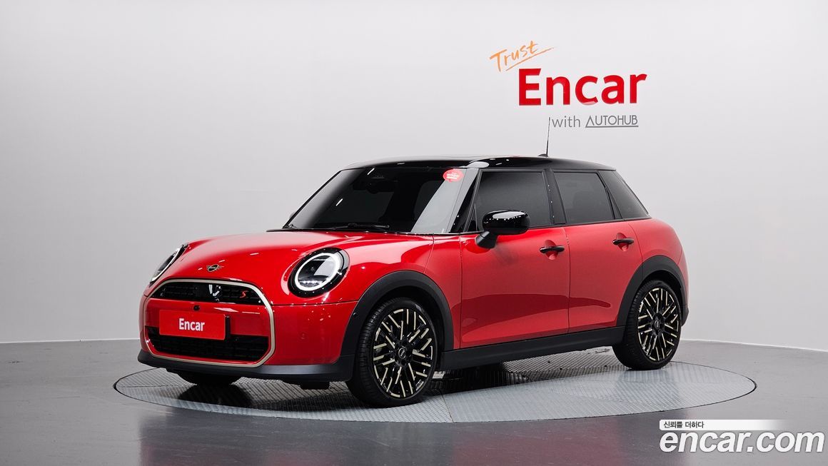 Mini Cooper 5 Door Favoured, 2025