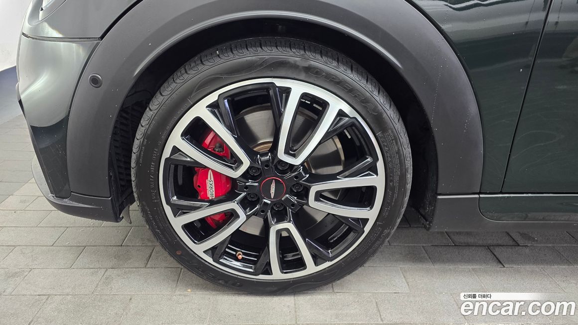 Mini Cooper JCW, 2023