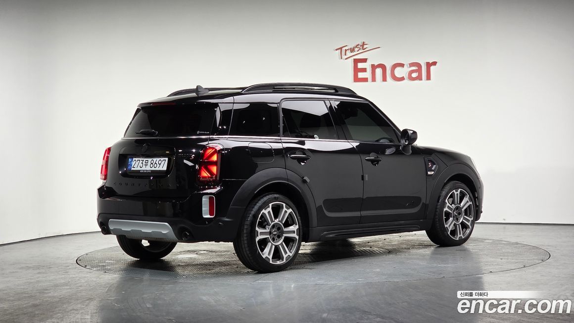 Mini Countryman ALL4 Classic Launch Pack, 2023