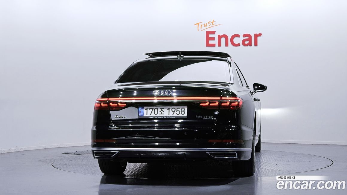 Audi A8 55 TFSI Quattro LWB, 2021