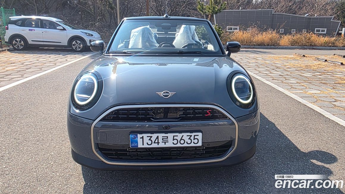 Mini Cooper Convertible Favoured, 2025