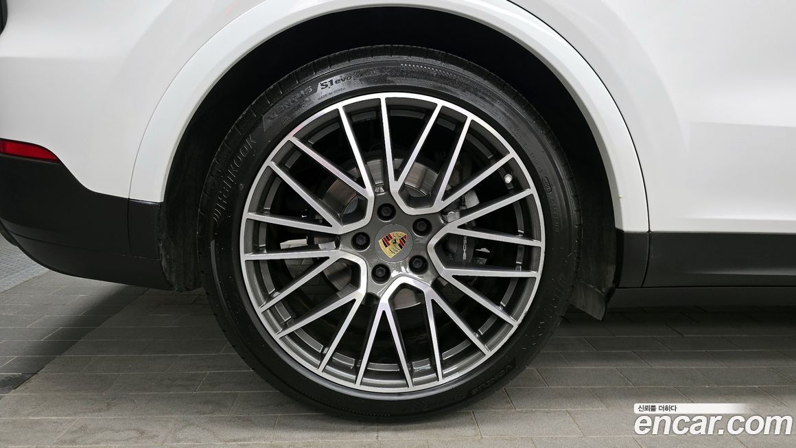 Porsche Cayenne 3.0, 2023