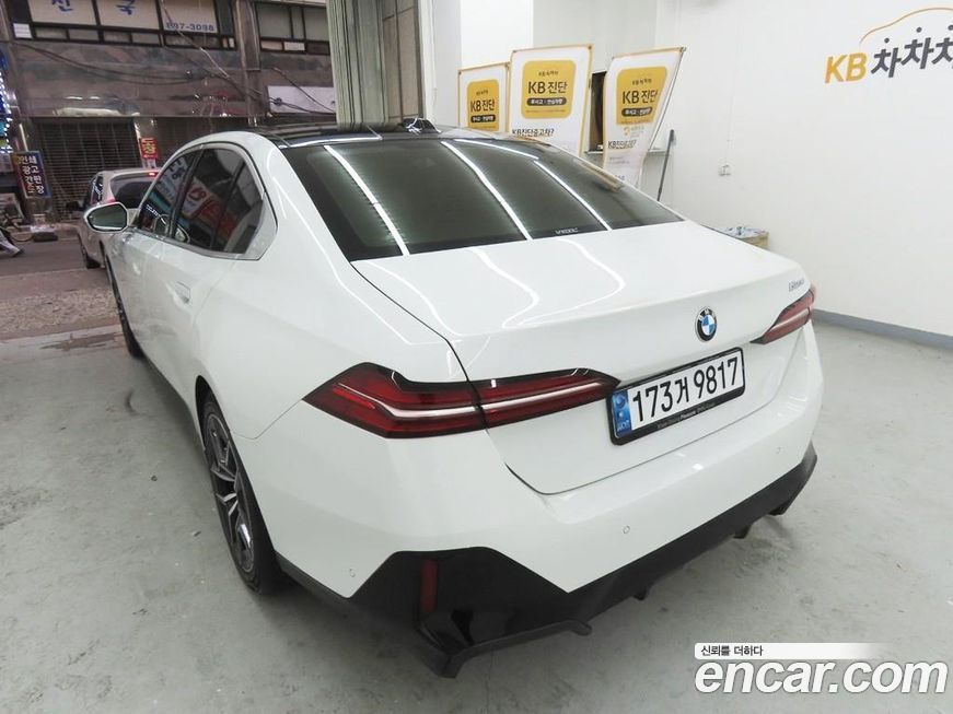 BMW 5-Series 523d M Sport, 2024