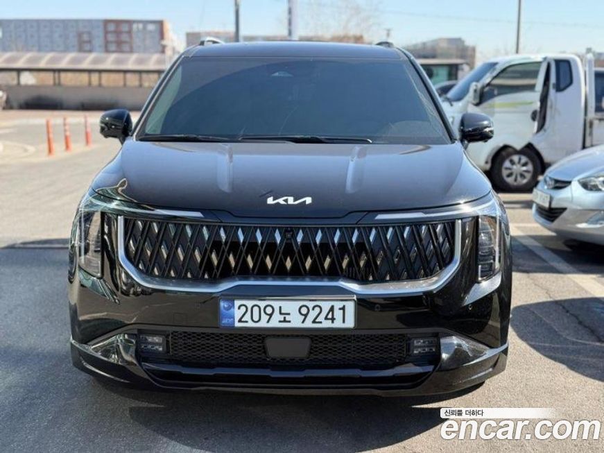 Kia Carnival 7-Seater Hi Limousine (Special Vehicle), 2024