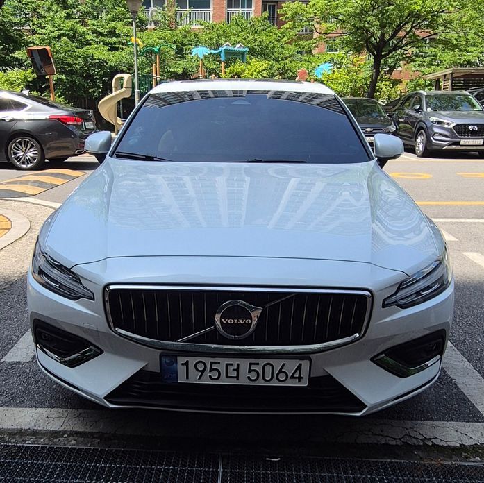 Volvo S60 B5 Ultimate Bright, 2024