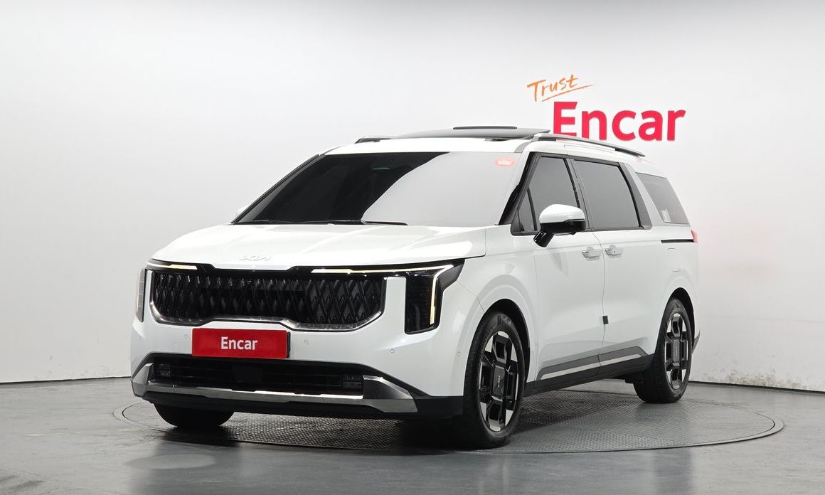 Kia Carnival 7-Seater Signature, 2024