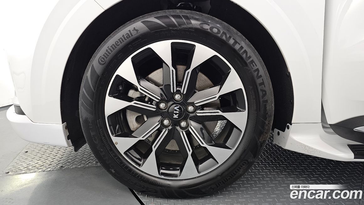 Kia Carnival 9-Seater Hi-Limousine(Special Vehicle), 2021