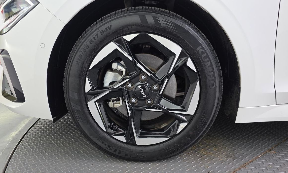Kia K5 2.0, 2025