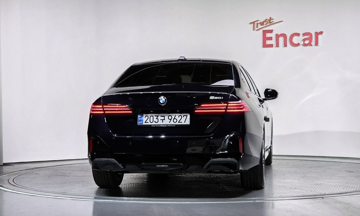 BMW 5-Series 520i M Sport, 2024
