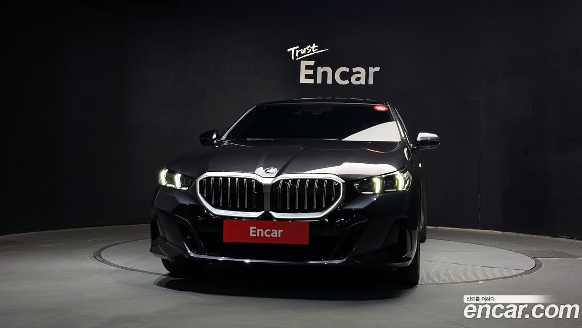 BMW 5-Series 530i xDrive M Sport, 2025