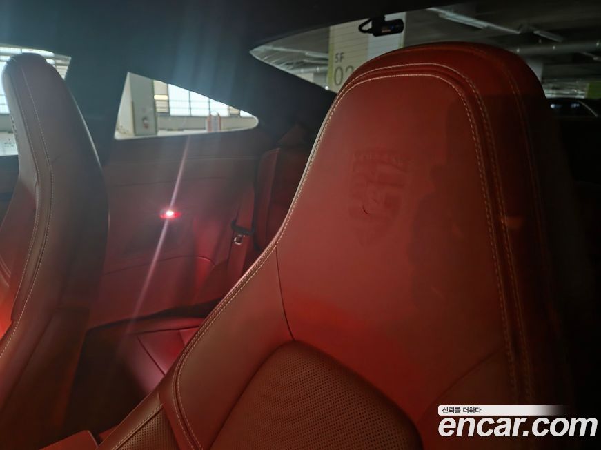 Porsche 911 Carrera GTS, 2024