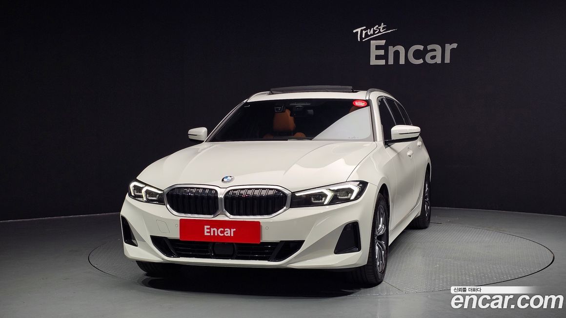 BMW 3-Series 320i Touring, 2024