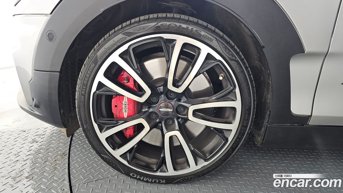 Mini Clubman JCW, 2024