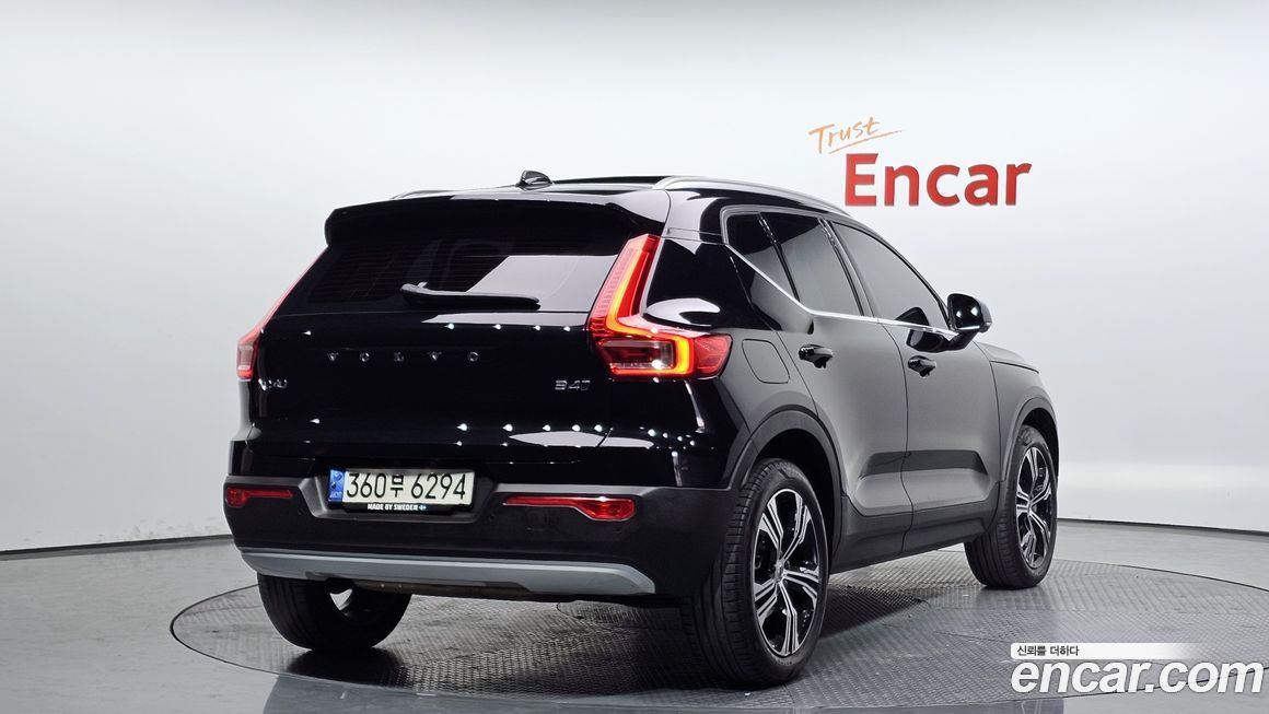 Volvo XC40 B4 Inscription, 2022