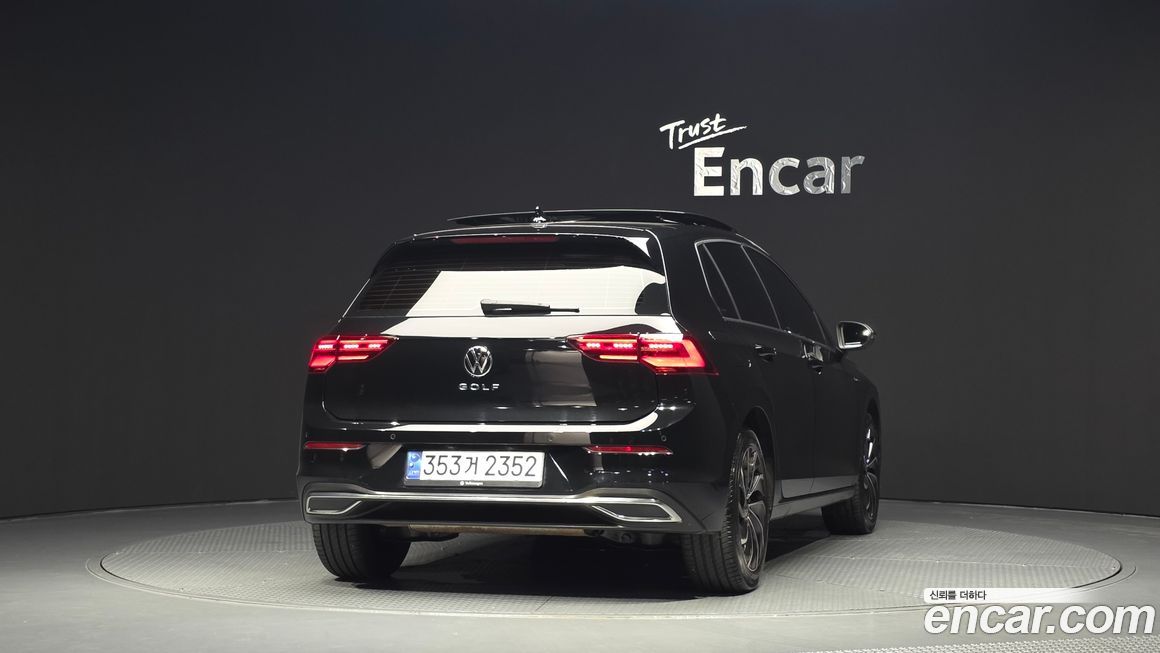 Volkswagen Golf 2.0 TDI Prestige, 2024