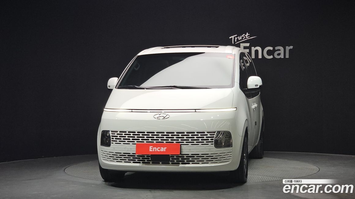 Hyundai Staria Tourer 9-Seater, 2024